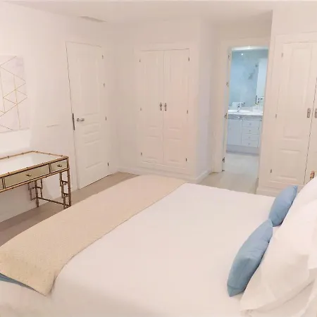Moderno Piso De 2 Dormitorios En Playas Del Duque Apartment Marbella