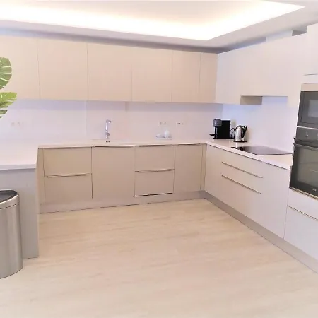 Apartment Moderno Piso De 2 Dormitorios En Playas Del Duque Marbella